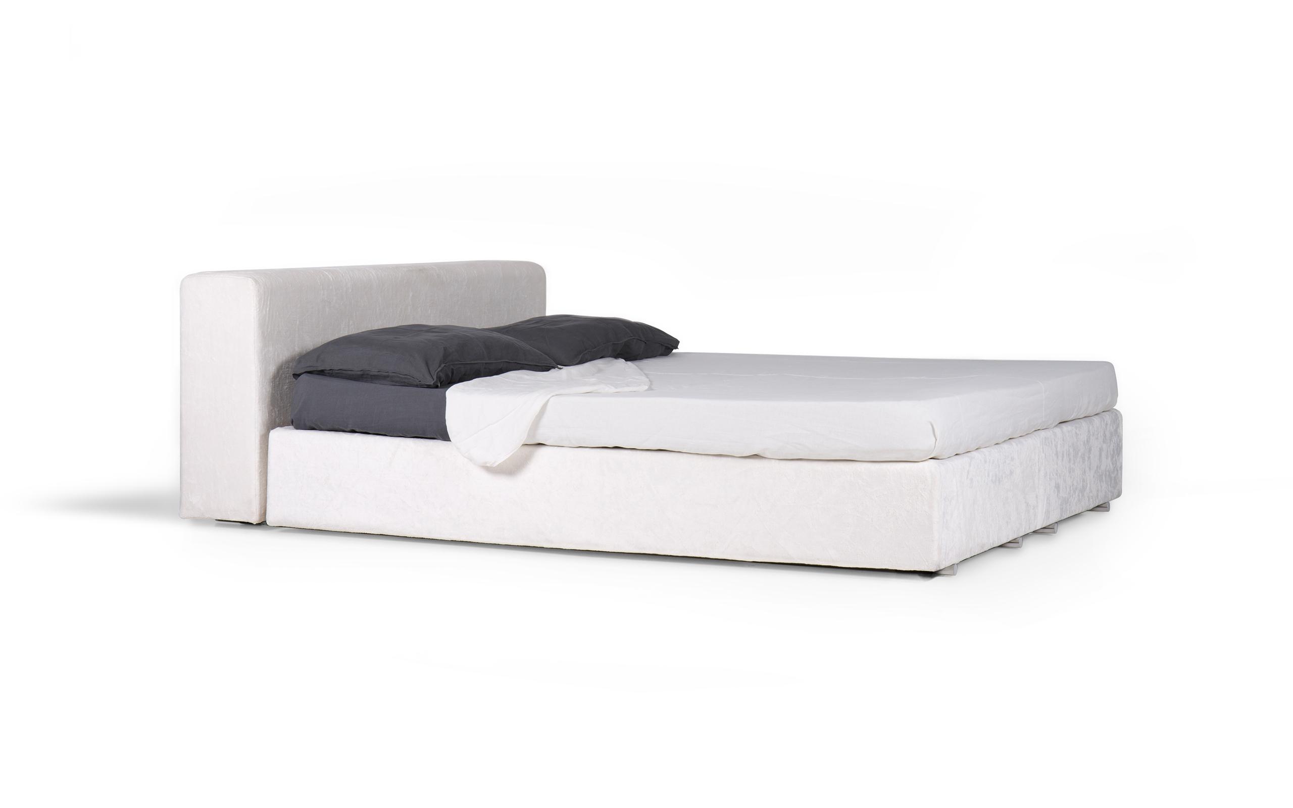 Marcel bed Kazuhide Takahama Paradisoterrestre