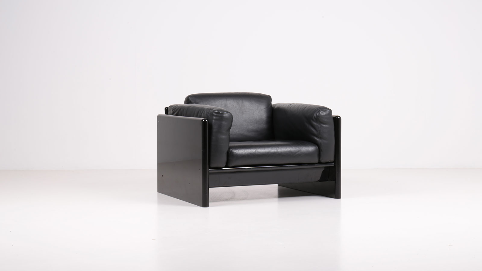 Arnolfo armchair by Ufficio Progetti Gavina | Paradisoterrestre