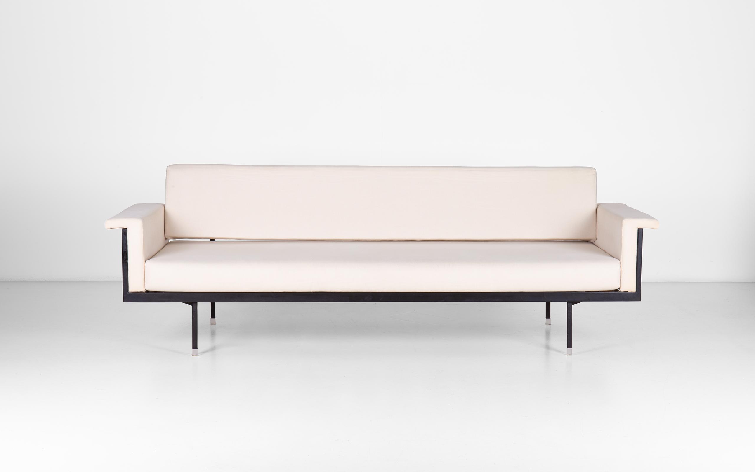 Naeko sofa daily bed Kazuhide Takahama